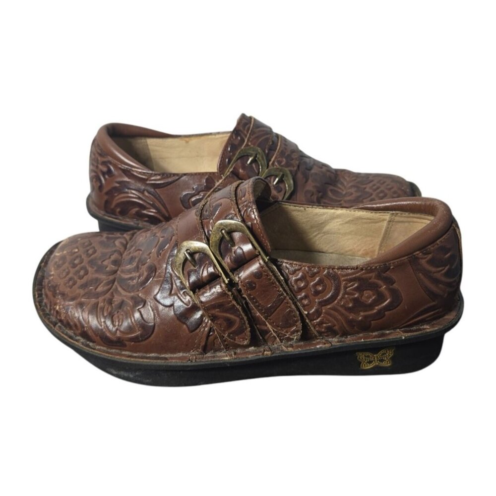 Alegria Alli Yeehaw Brown Embossed Leather Buckle Clogs 36 (US 6-6.5) ALL-574
